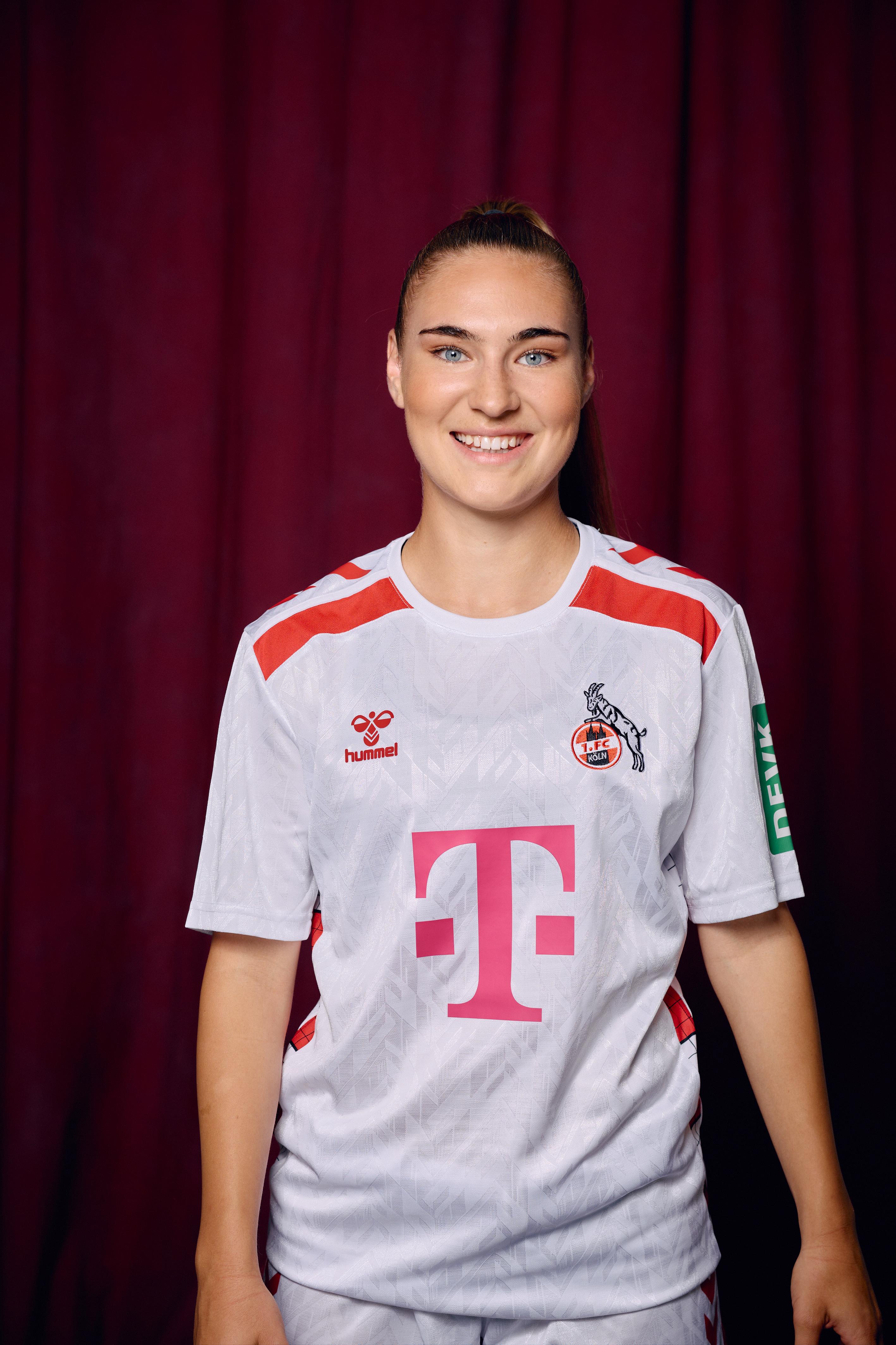 11 Alena Bienz 1FCKoelnFrauen 3582