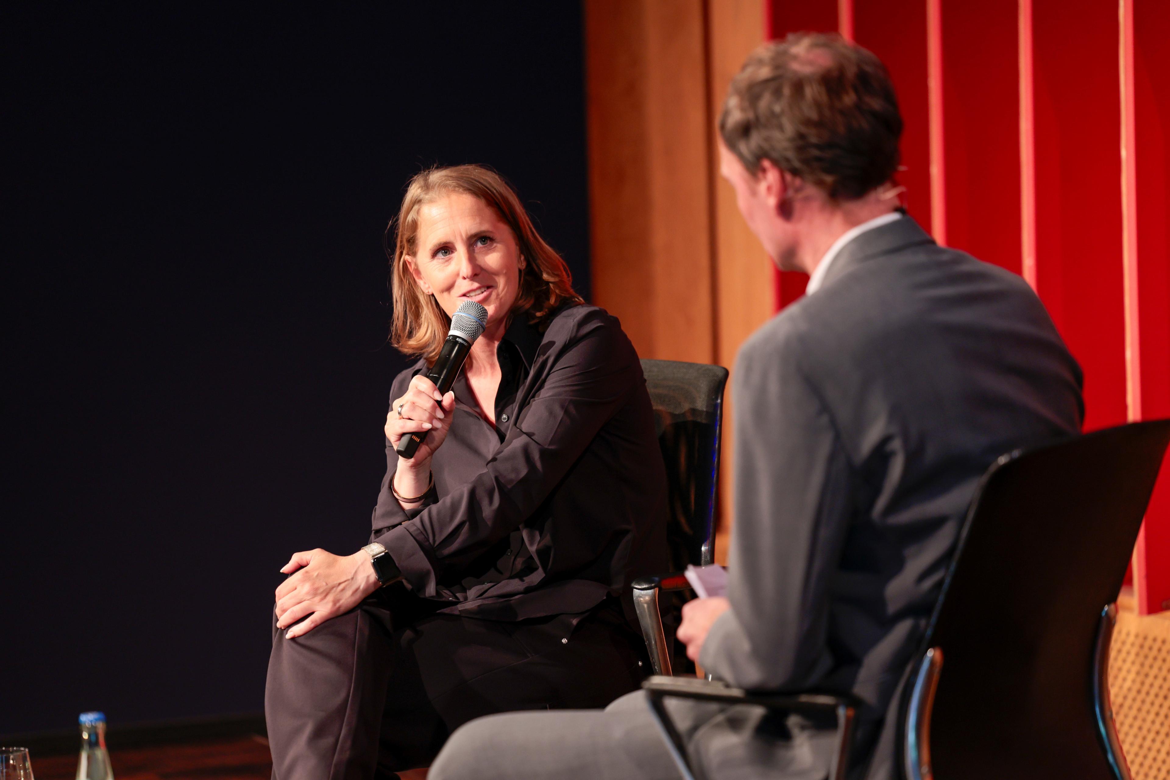 Menschen Carlson III.jpg