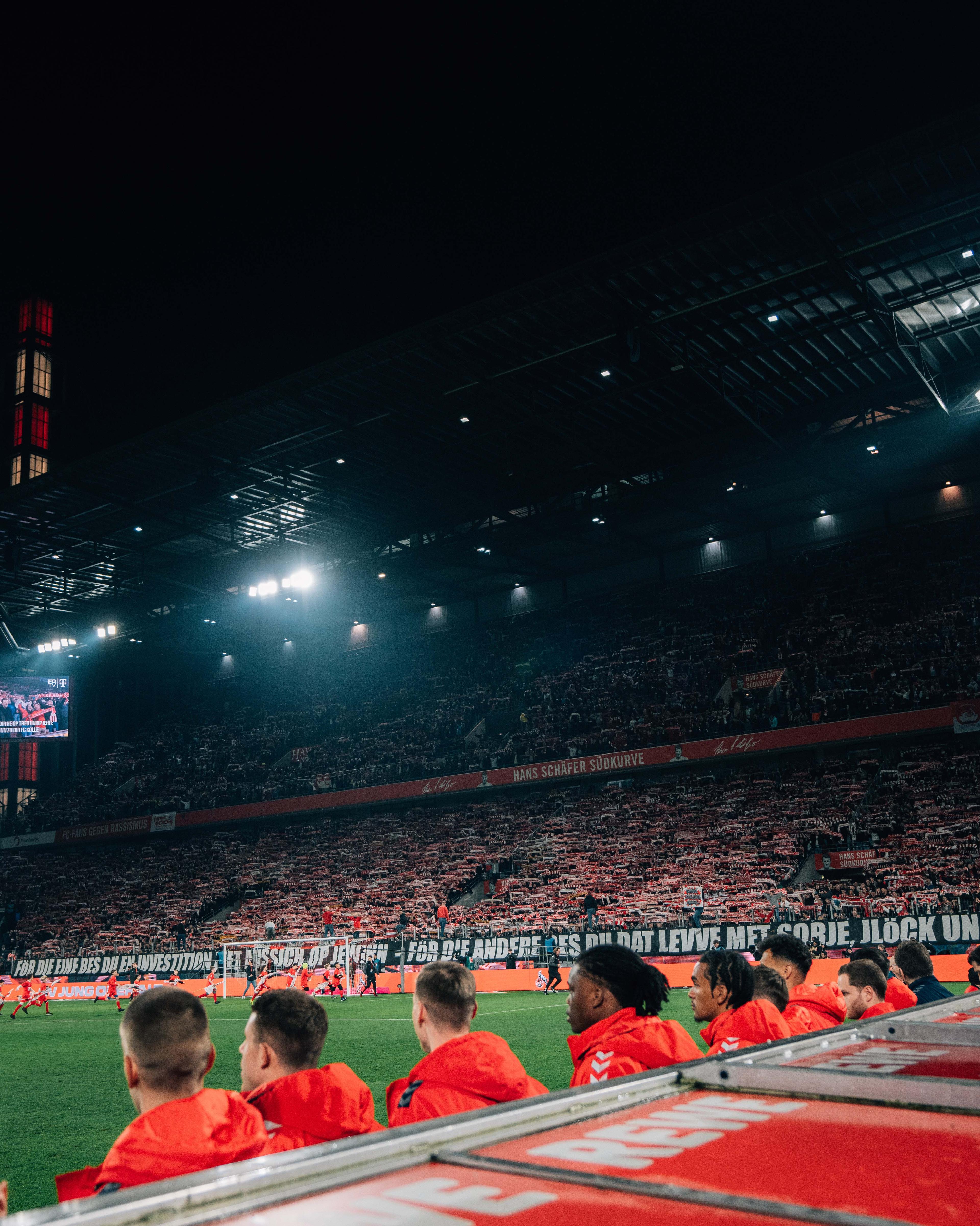 Duelle_Fans_Süd.jpg