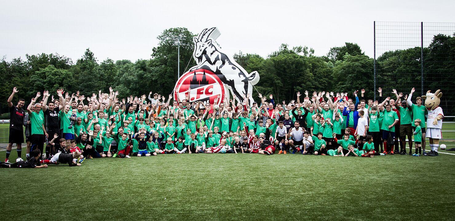 csm_Fussballschule_Vater-Kind-Turnier_2019_-_01_01e40c3b2d.jpg